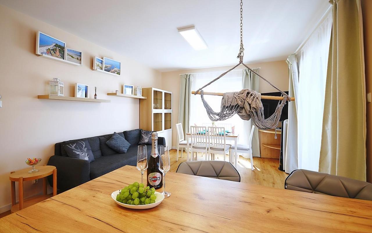 Apartament Premium Mikiniki Kolobrzeg Apartment Exterior foto